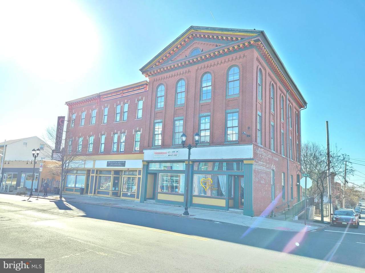 439 Broad Street - Photo 1