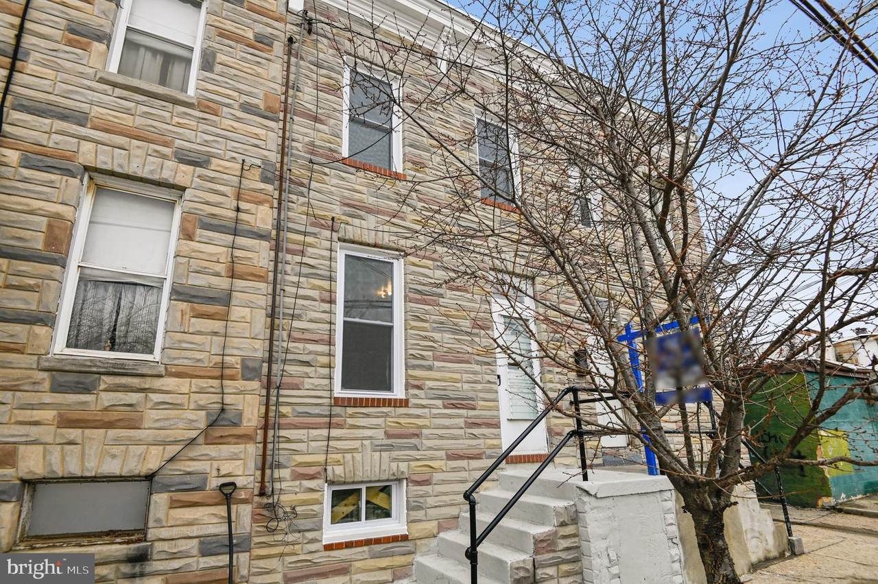 1628 Benhill Avenue - Photo 1