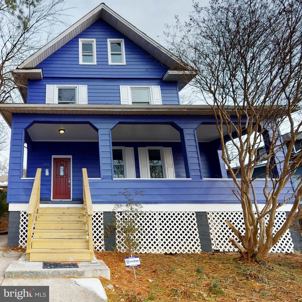 2709 Elsinore Avenue - Photo 1