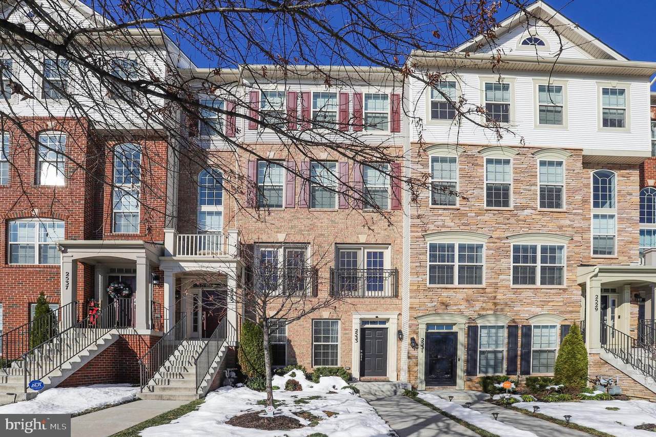 2533 Campus Way - Photo 1