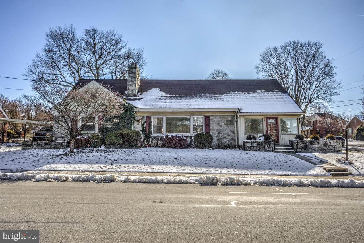 110 Conestoga Street - Photo 1