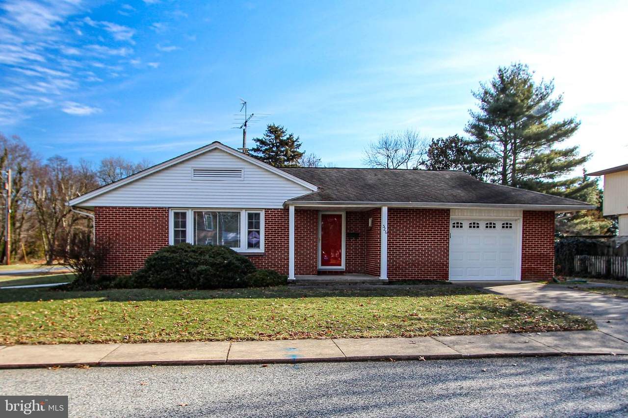 526 Hollingsworth Avenue - Photo 1