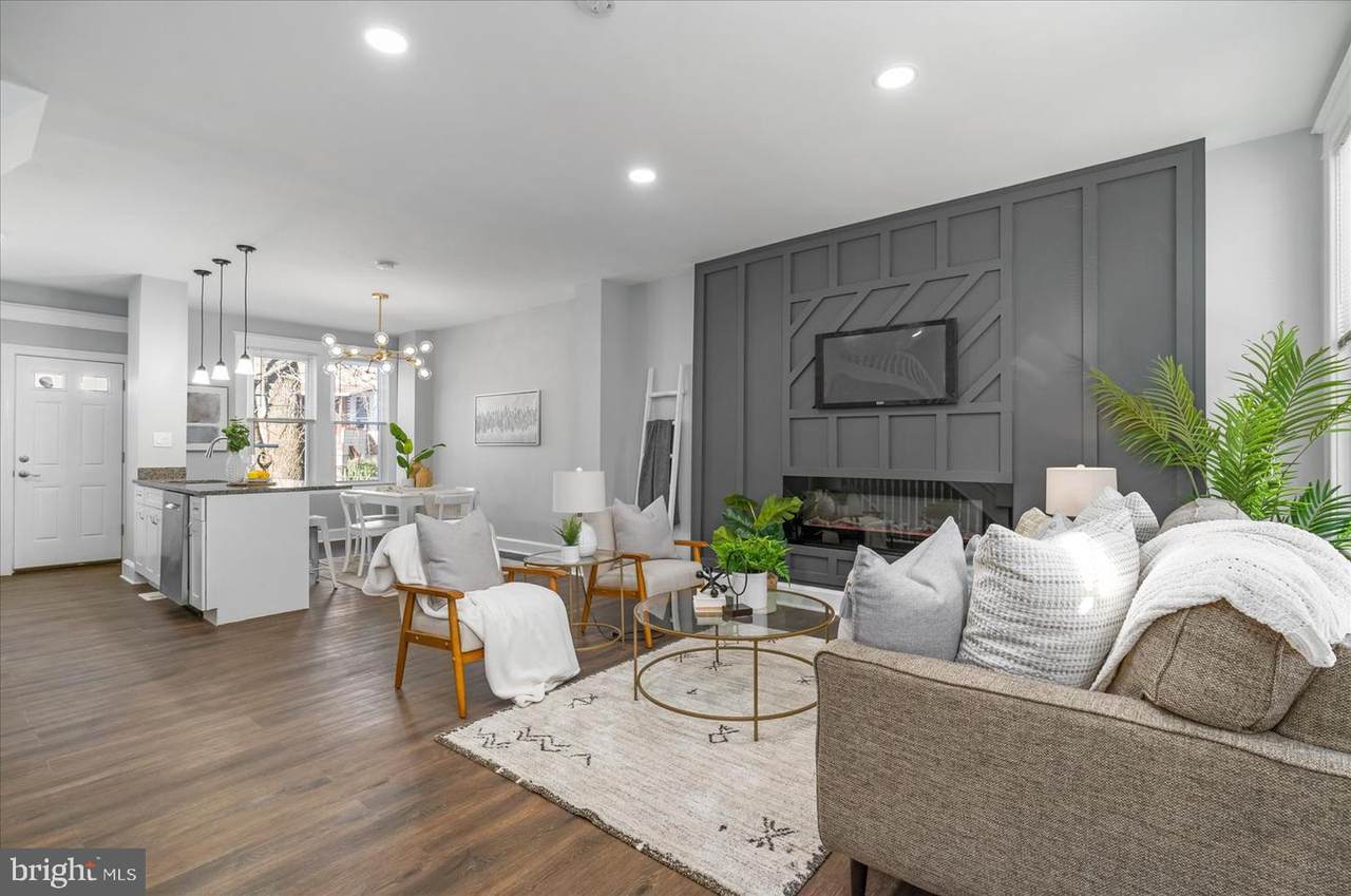 412 Denison Street - Photo 1