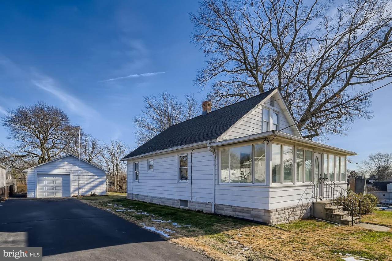 9623 Dixon Avenue - Photo 1