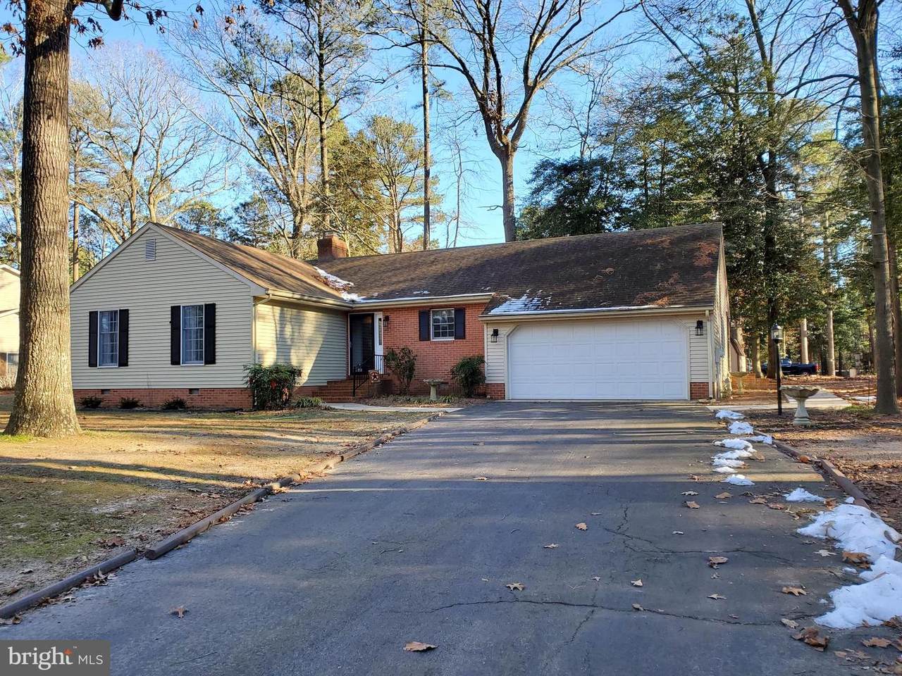 811 Colony Drive - Photo 1