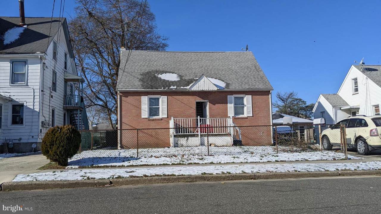 236 Billings Avenue - Photo 1