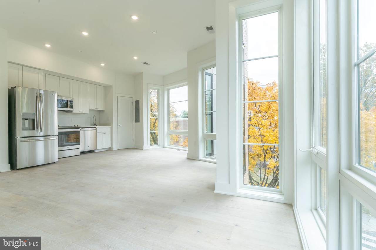 5301 Connecticut Avenue - Photo 1