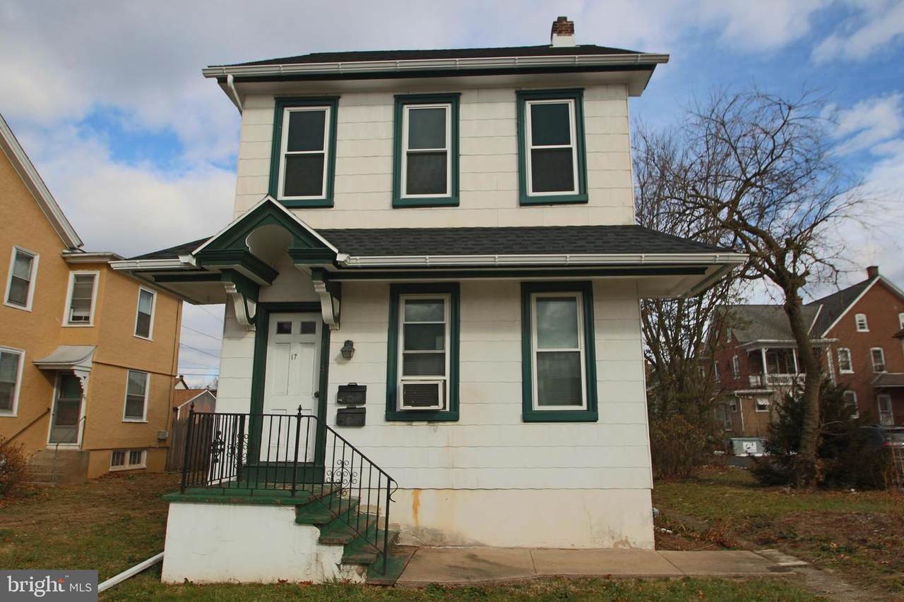 17 4TH Street - Photo 1