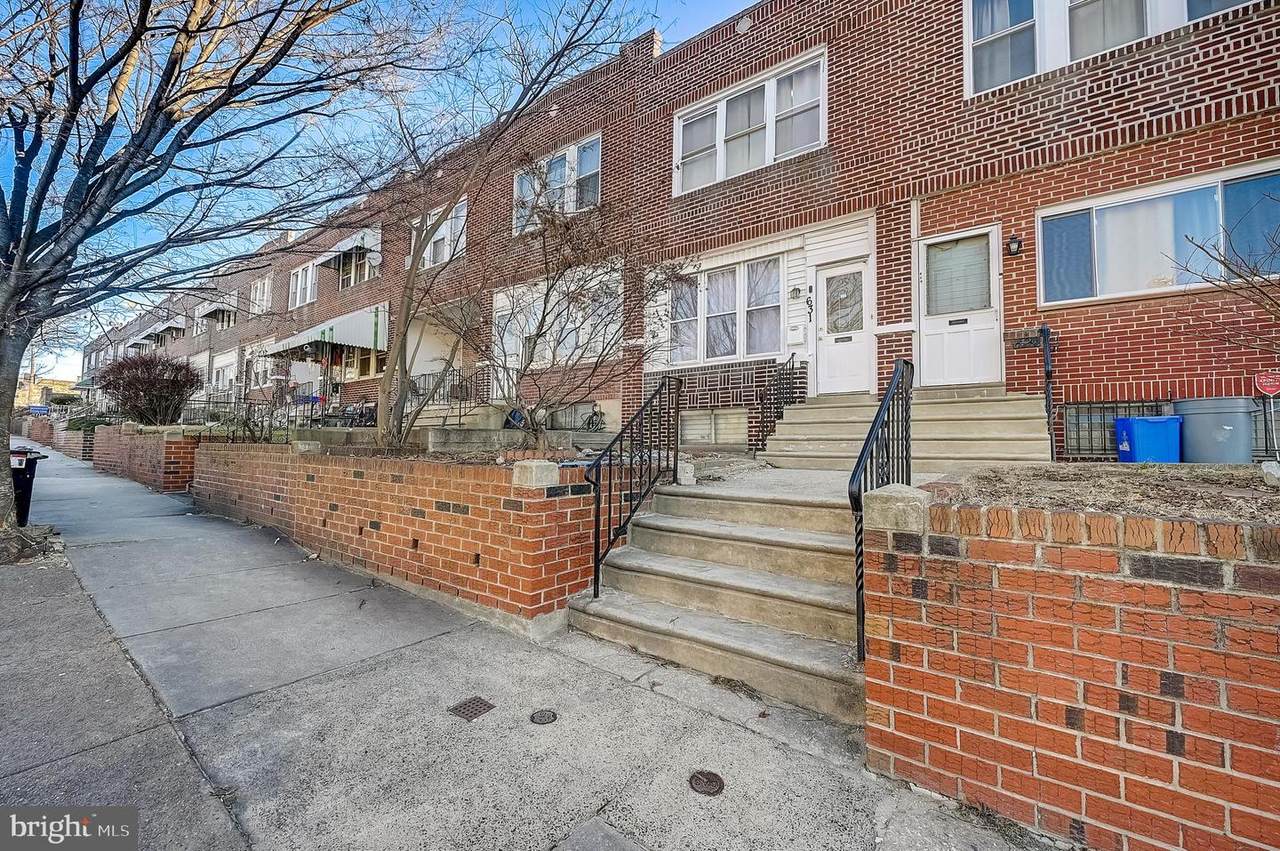 631 65TH Street - Photo 1