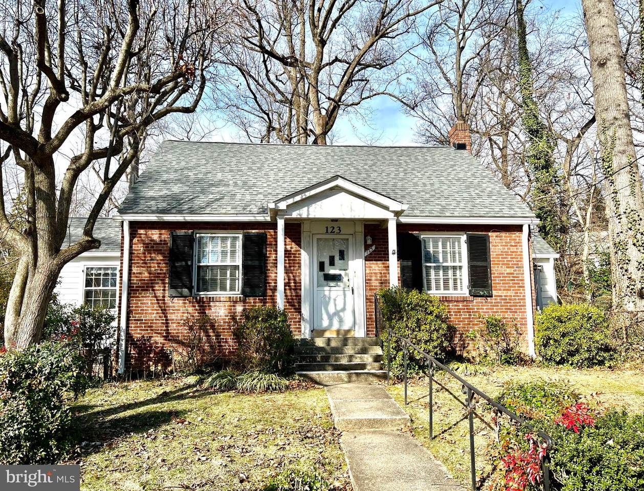 123 Southwood Avenue - Photo 1