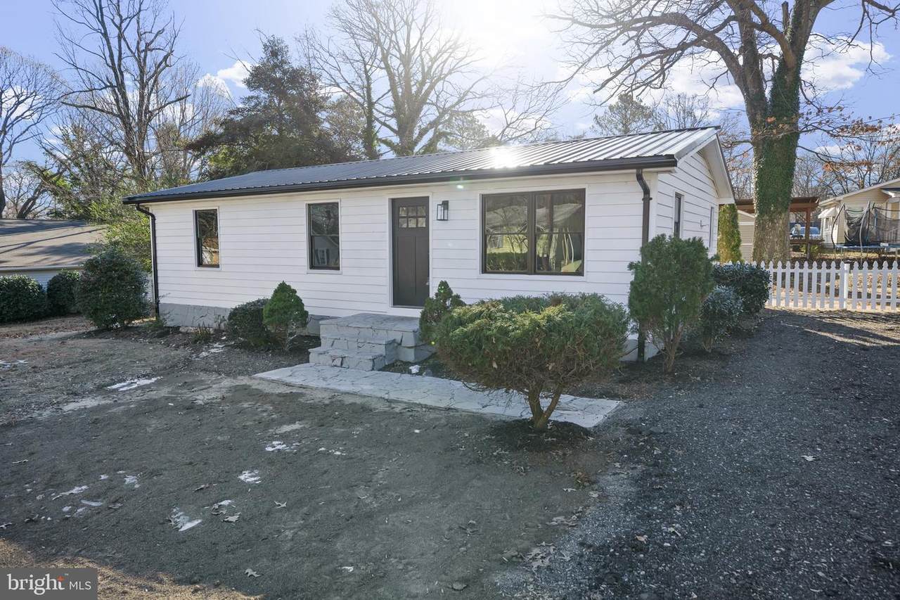 1319 Balsam Street - Photo 1