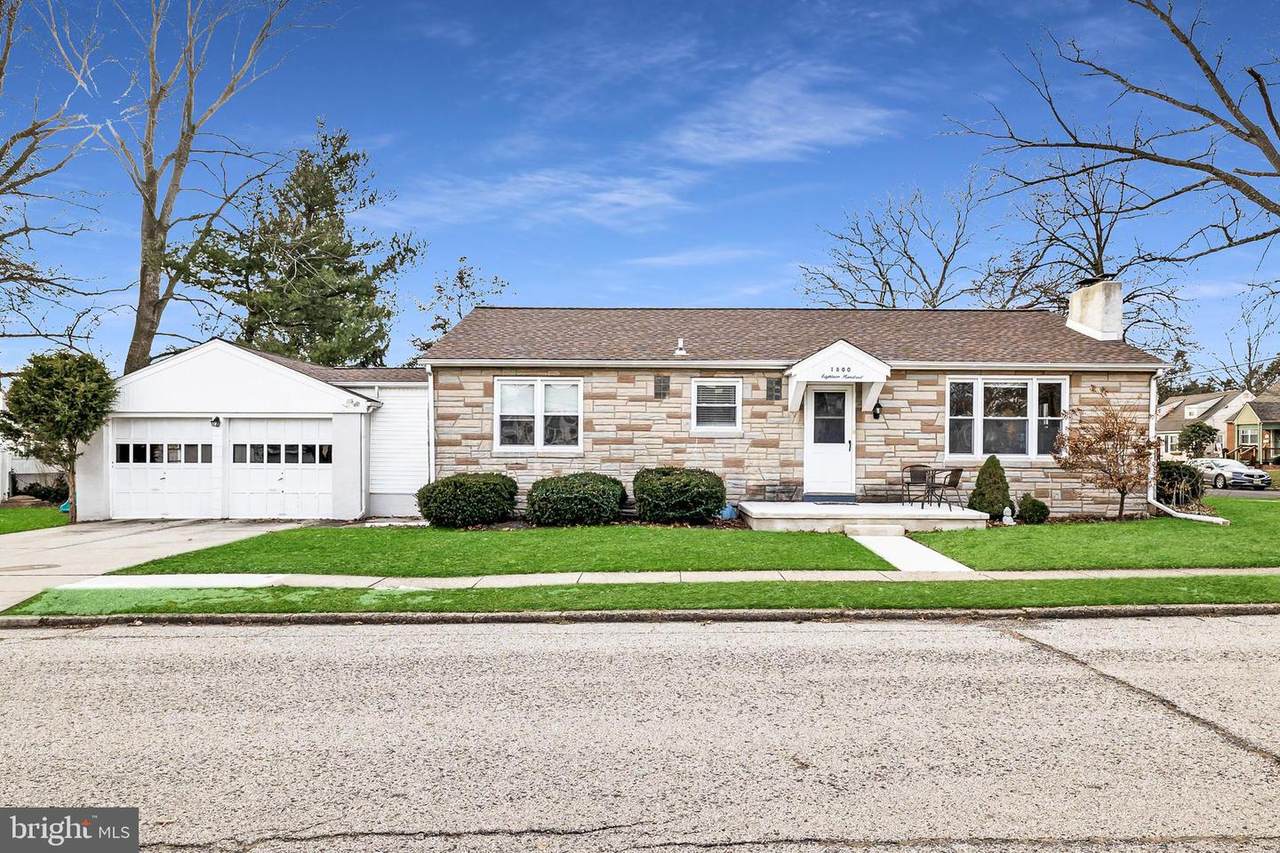 1800 Sycamore Street - Photo 1