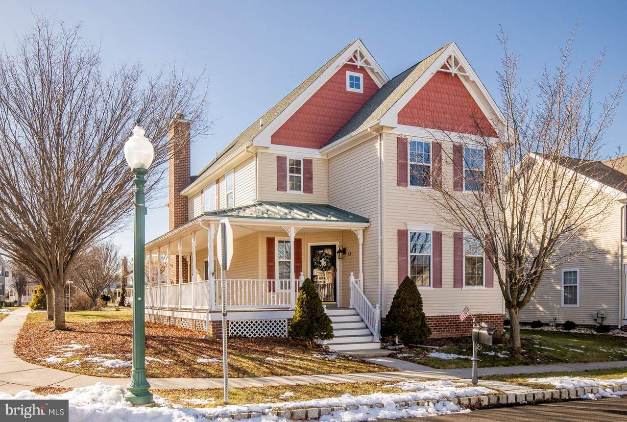 13 Lacey Avenue - Photo 1