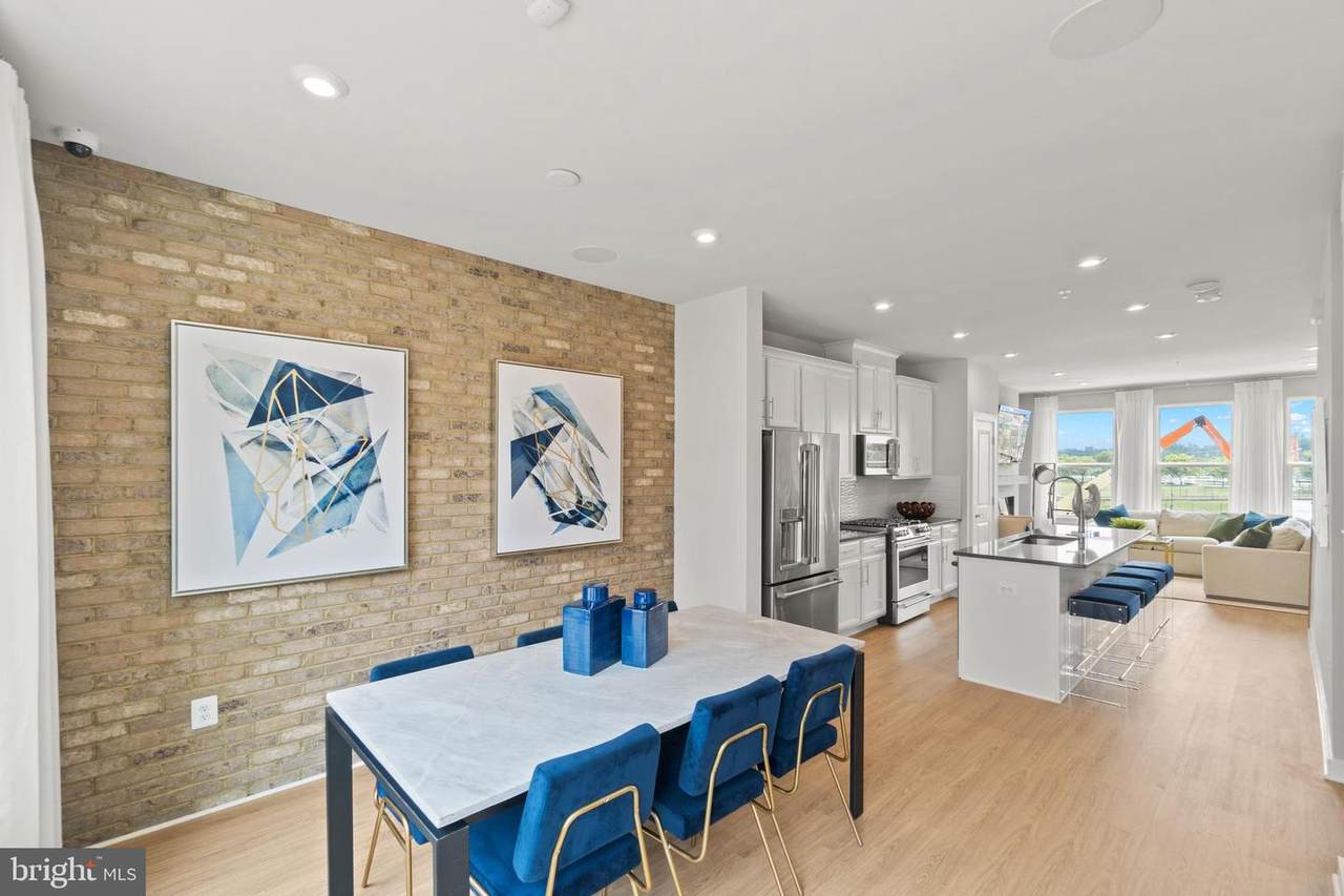 2509 Nicholson Street - Photo 1
