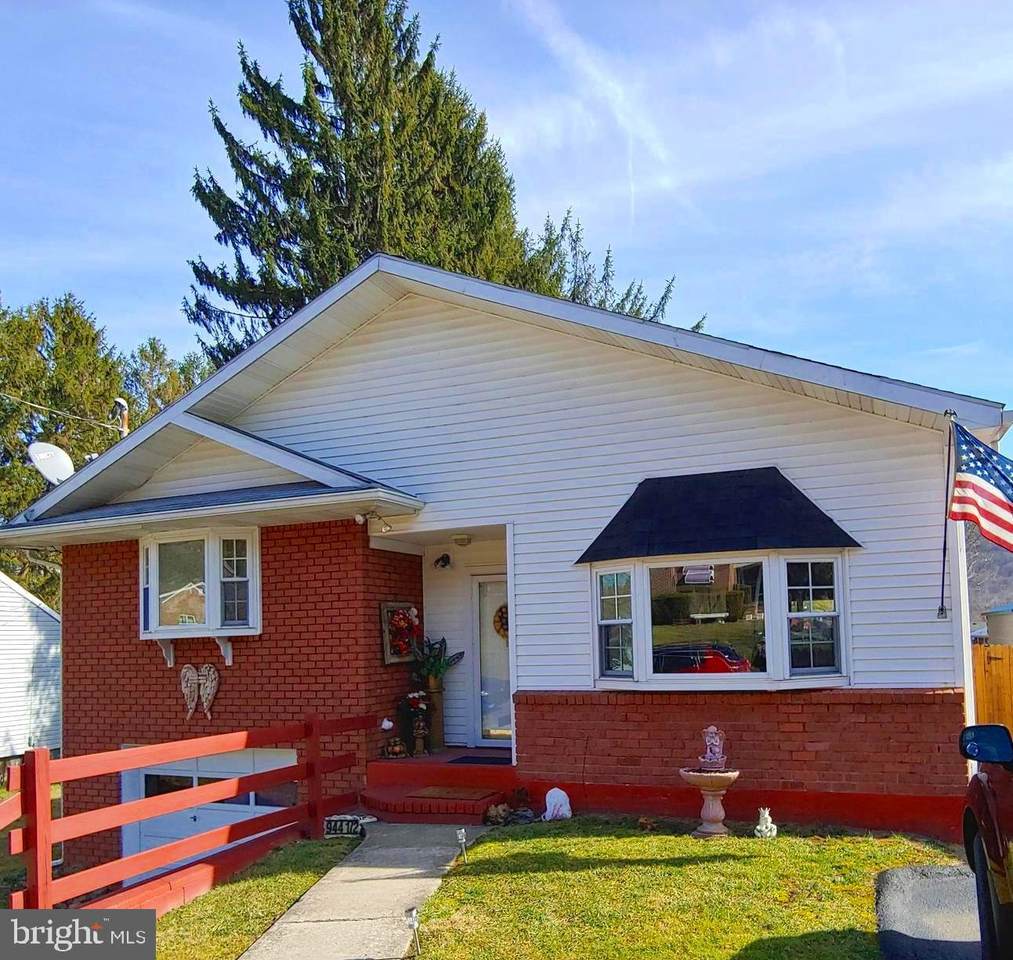 944.5 Weires Avenue - Photo 1