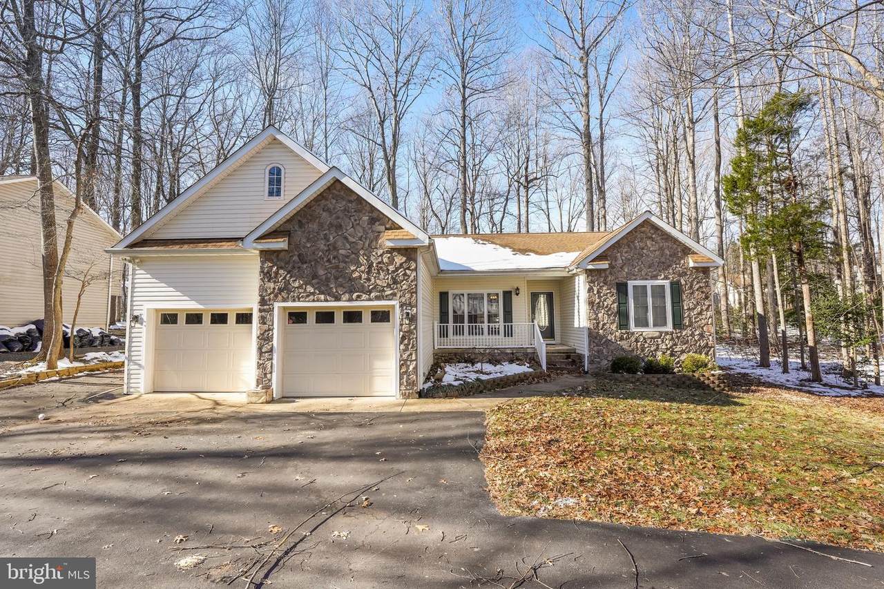 109 Butler Circle - Photo 1