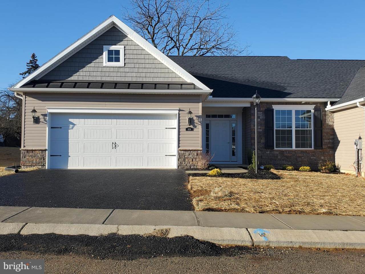 639 Basswood Lane - Photo 1