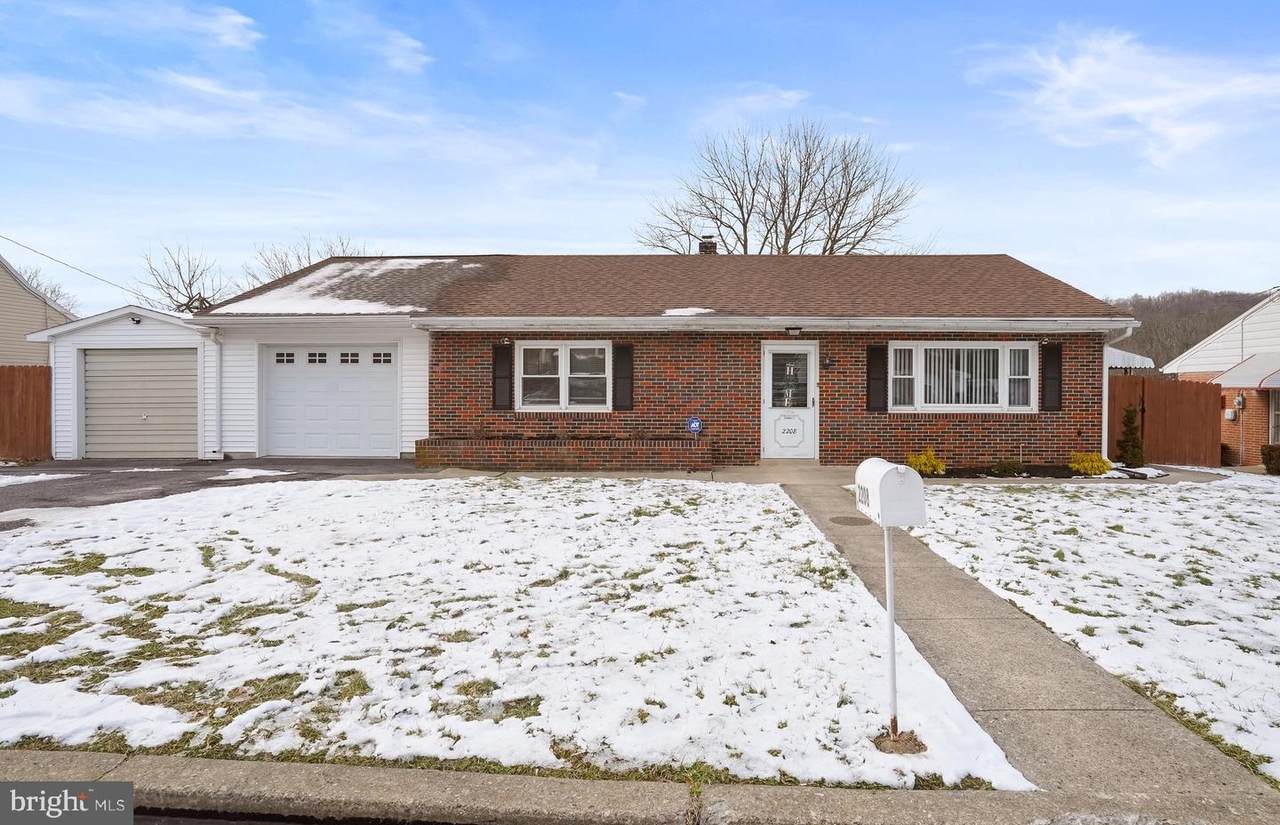 2208 18TH Street - Photo 1