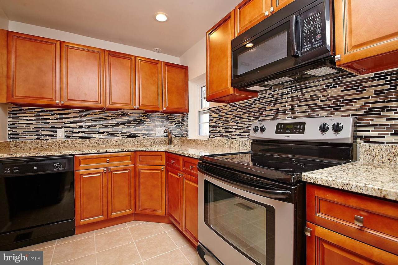 2983 Columbus Street - Photo 1