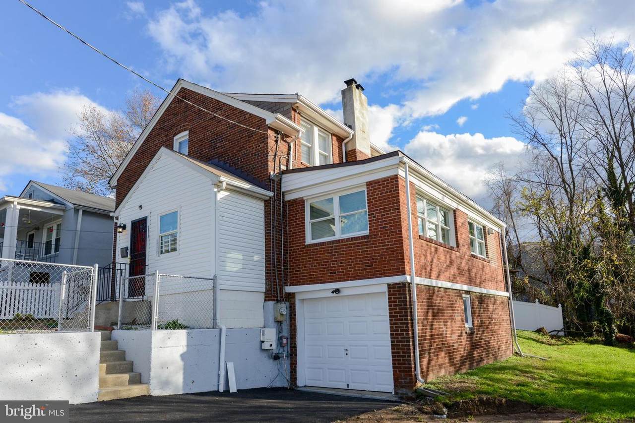 4713 Mann Street - Photo 1
