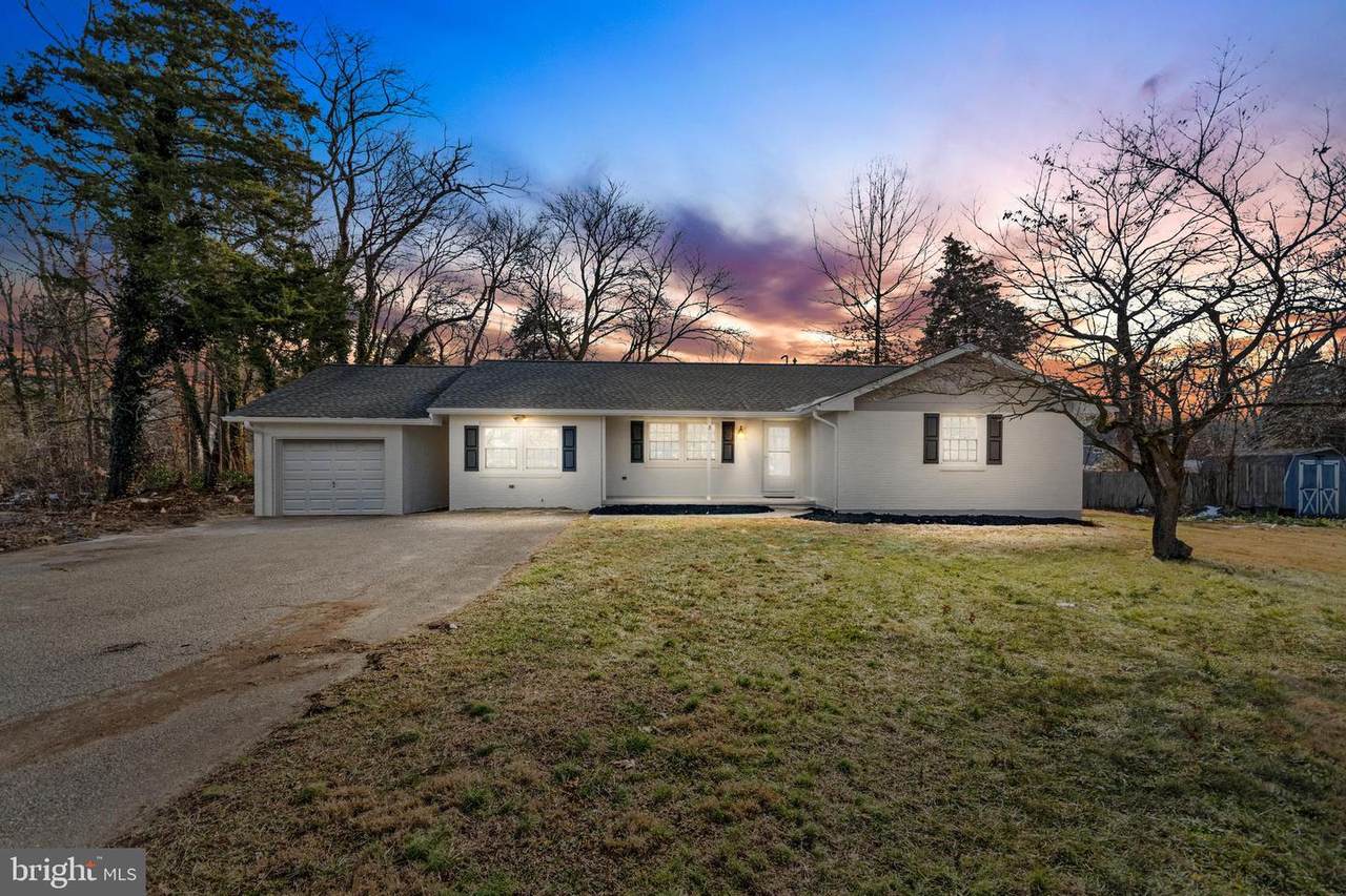 128 Thomas Avenue - Photo 1