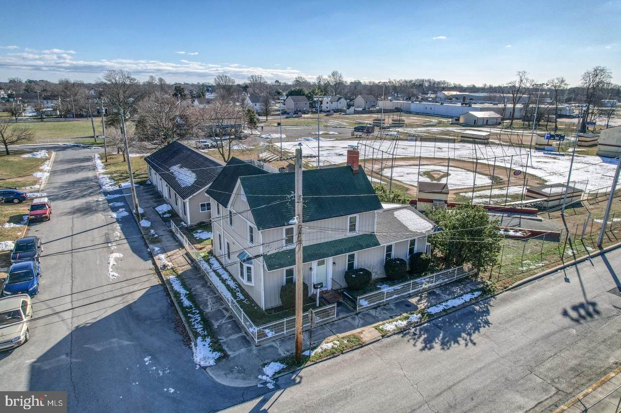 301 Montgomery Street - Photo 1