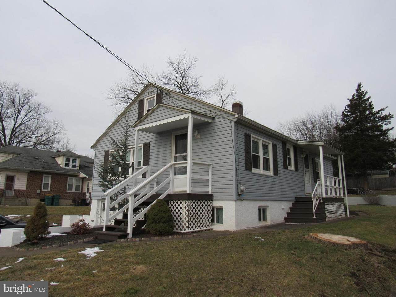 1459 Ben Franklin Highway - Photo 1