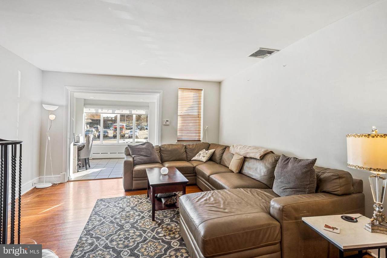 1523 Packer Avenue - Photo 1