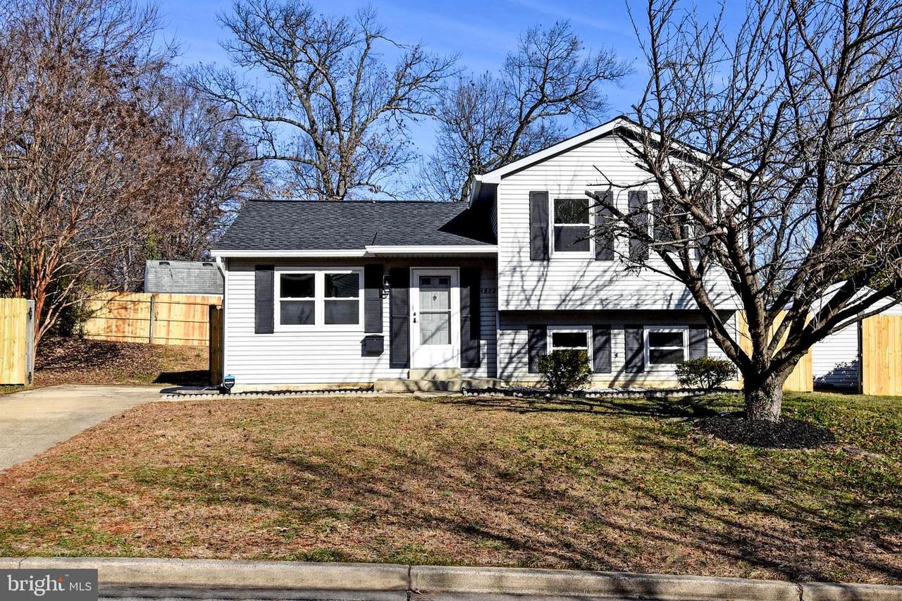 4802 Iroquois Street - Photo 1