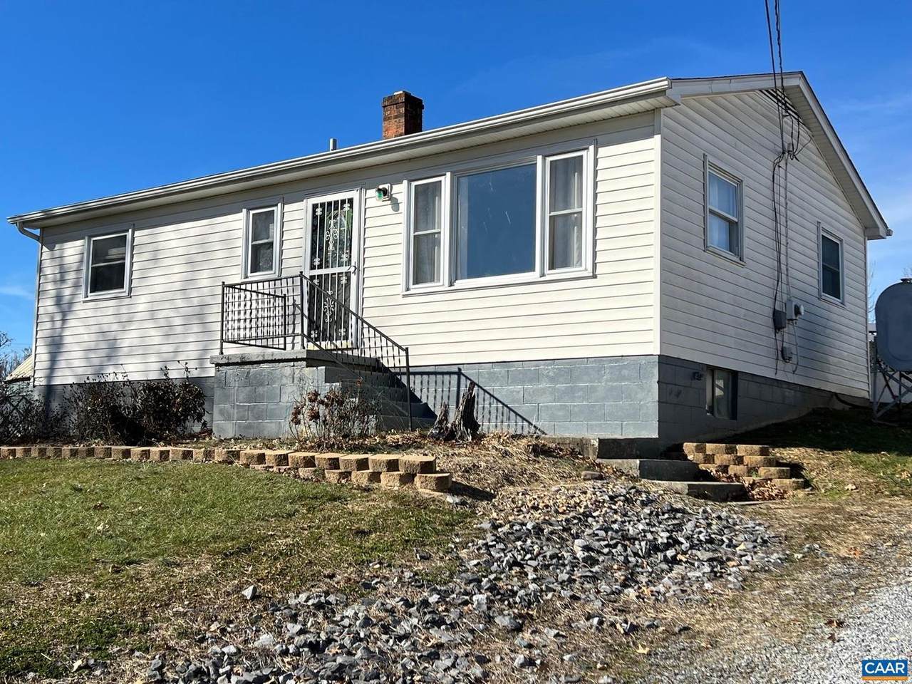 28 Hillside Dr - Photo 1