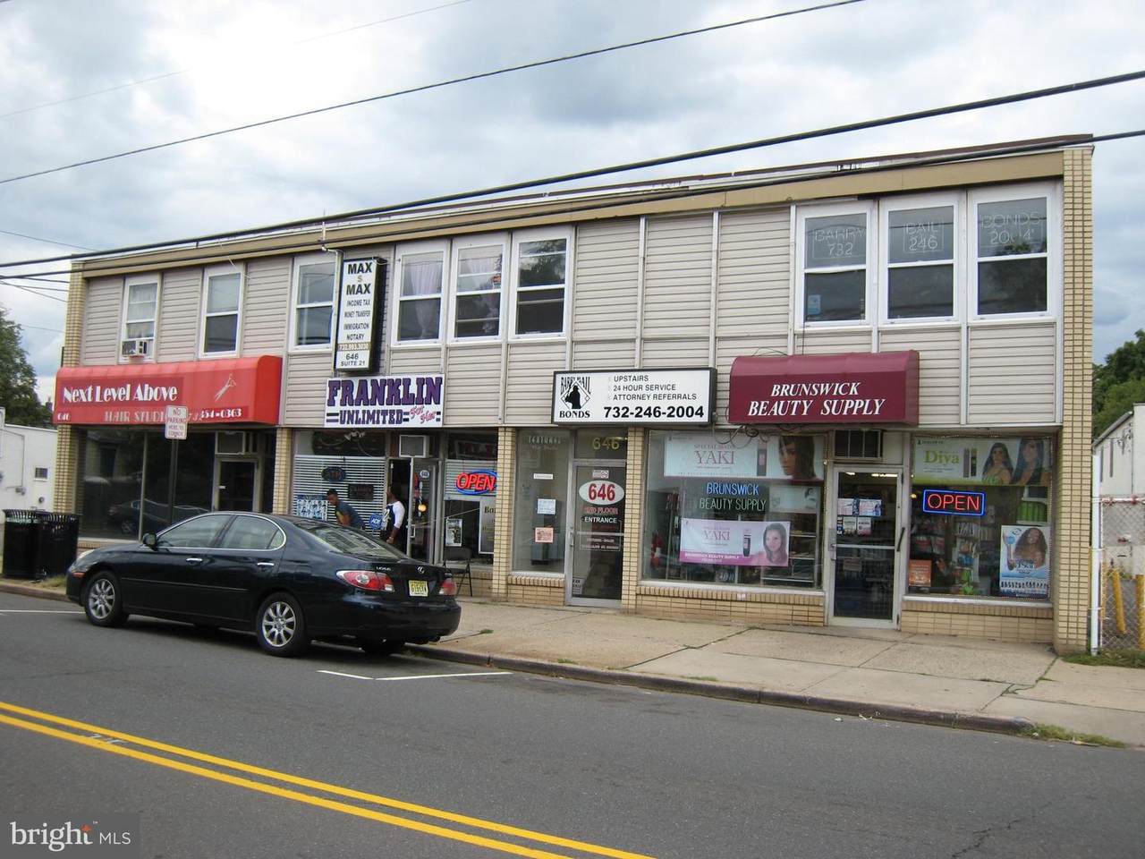 646-21 Hamilton Street - Photo 1