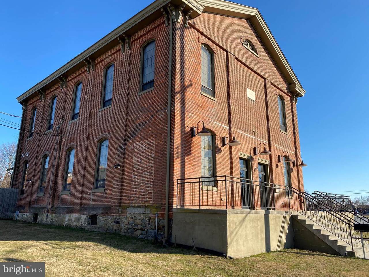 119 5TH Street - Photo 1