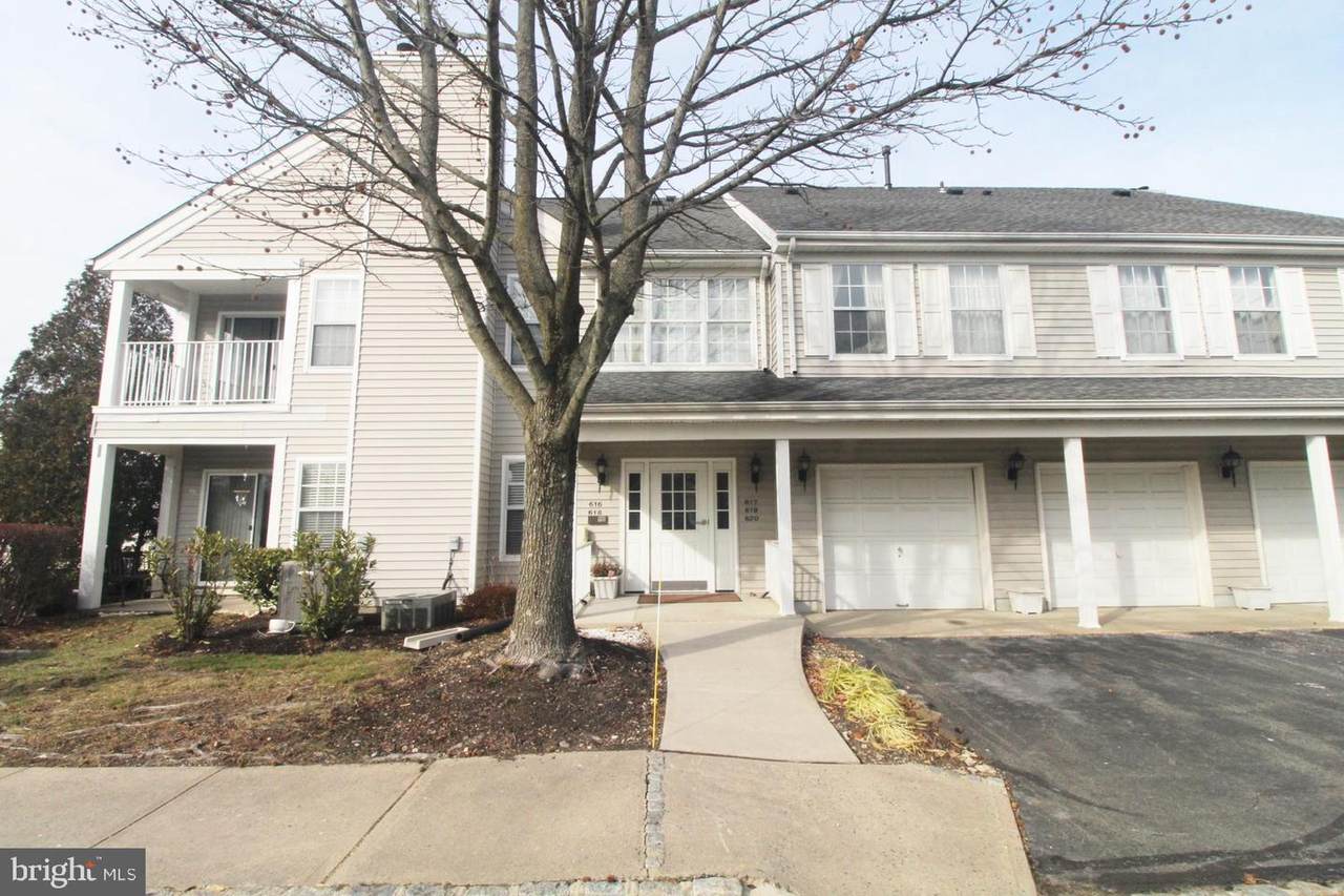 617 Sea Place - Photo 1