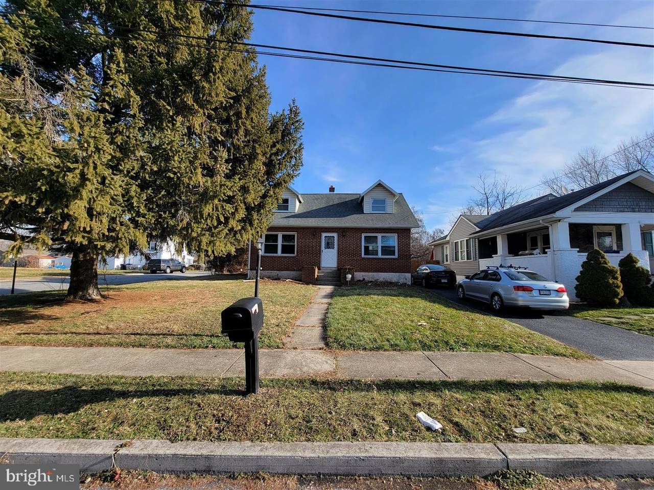 2409 Booker Avenue - Photo 1