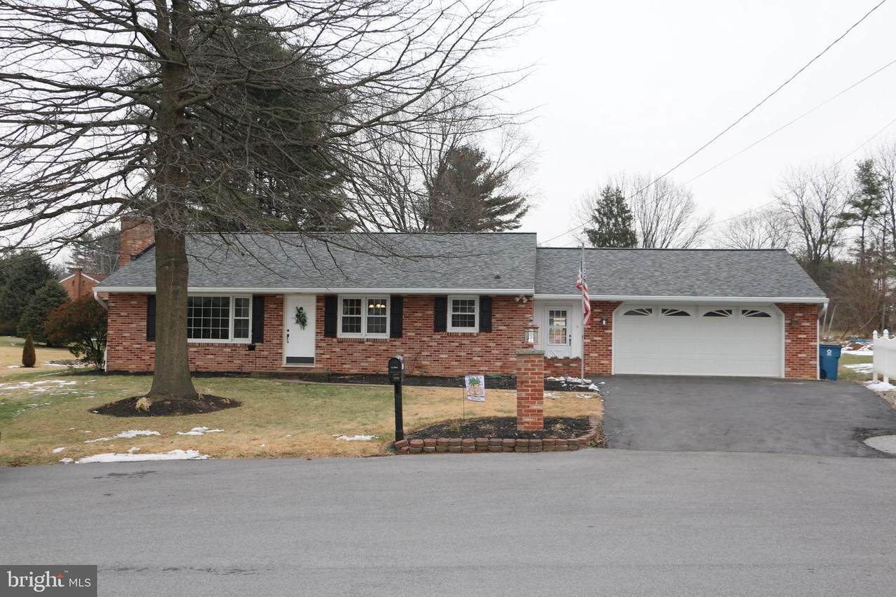 10405 Mikie Drive - Photo 1