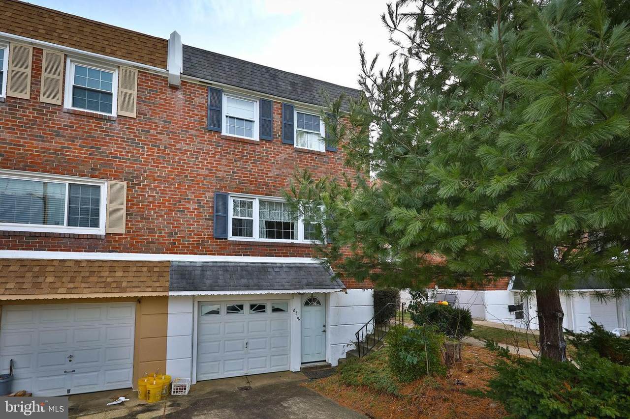 658 Renz Street - Photo 1