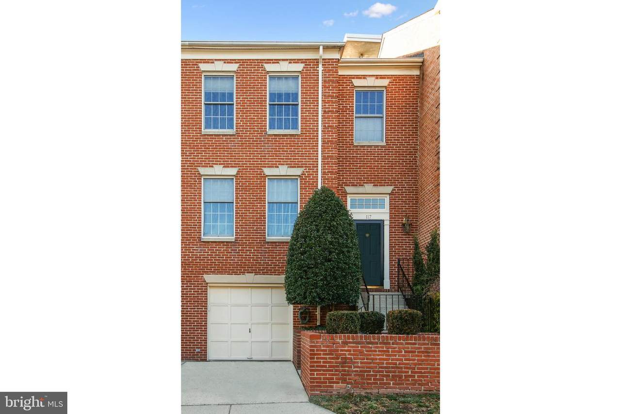 117 Gretna Green Court - Photo 1