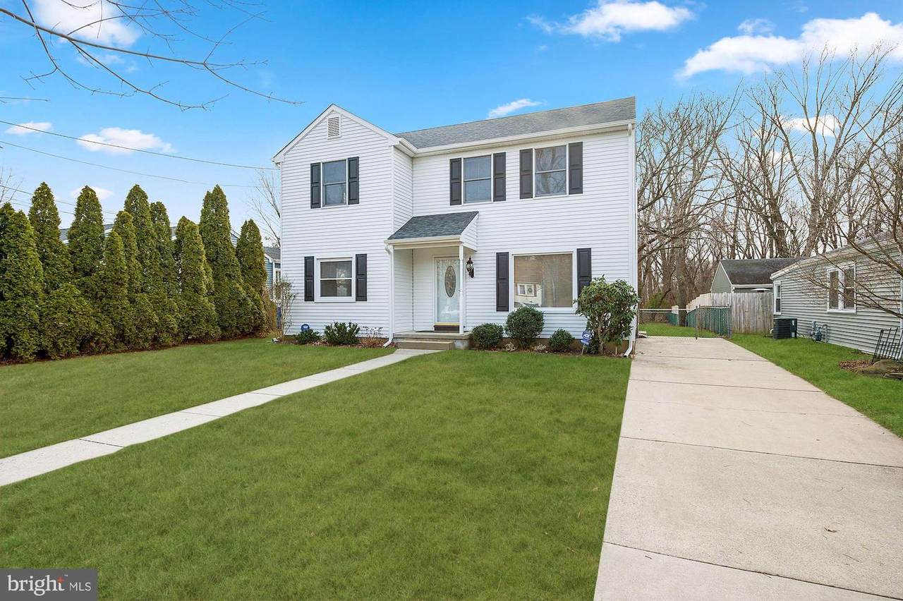 610 Grand Avenue - Photo 1