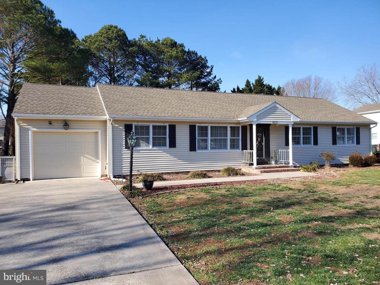 402 Midland Terrace - Photo 1