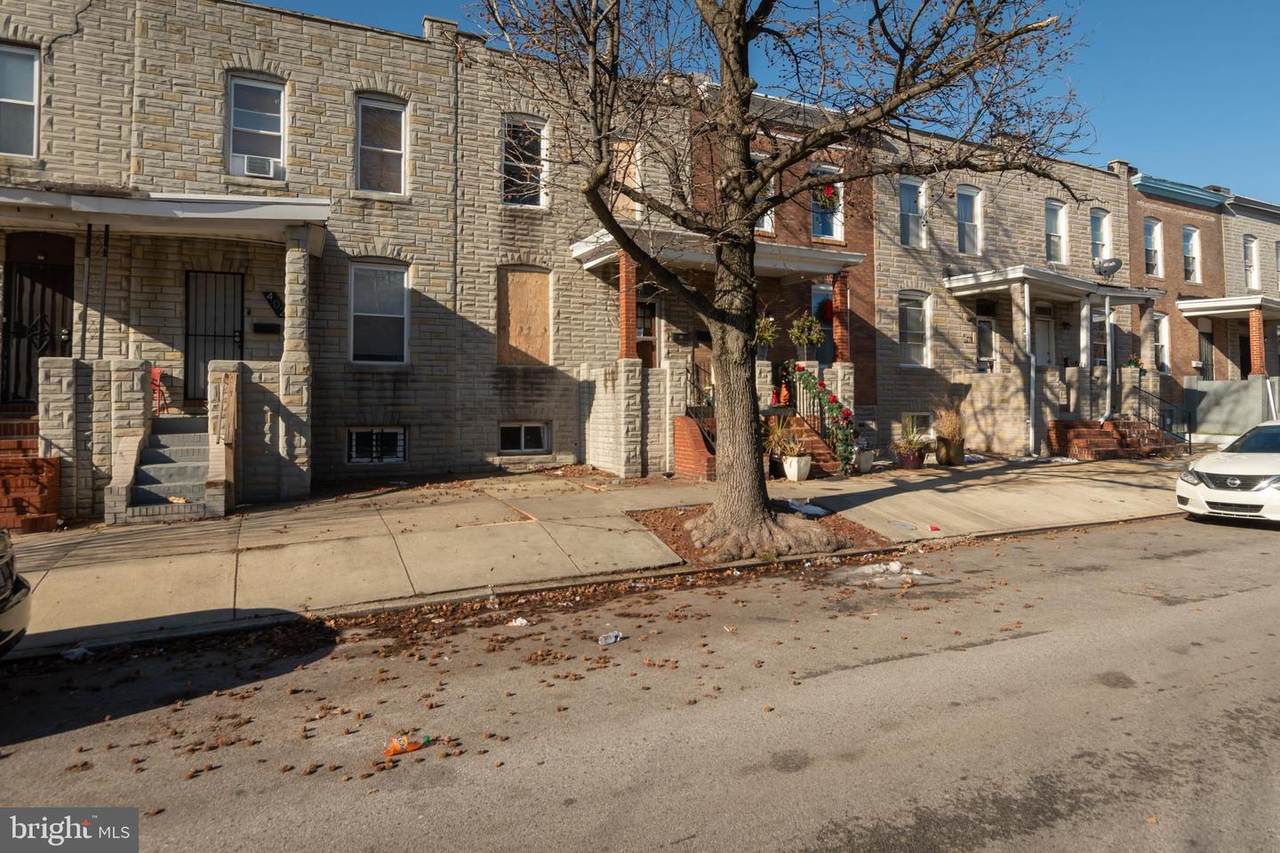 404 East Avenue - Photo 1