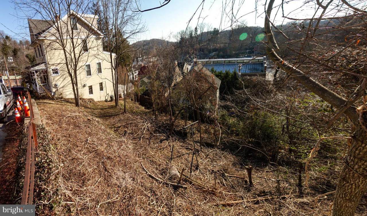 8500 Hill Street - Photo 1