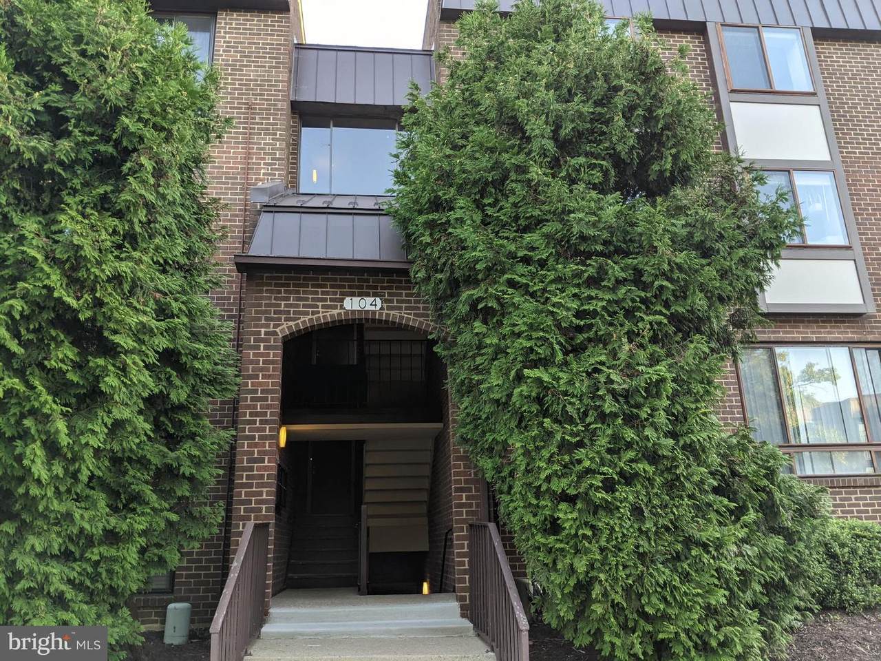 104 Roberts Lane - Photo 1