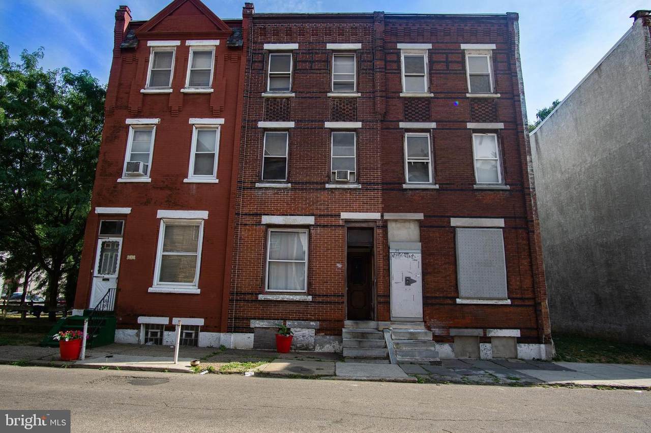 2408 Nicholas Street - Photo 1
