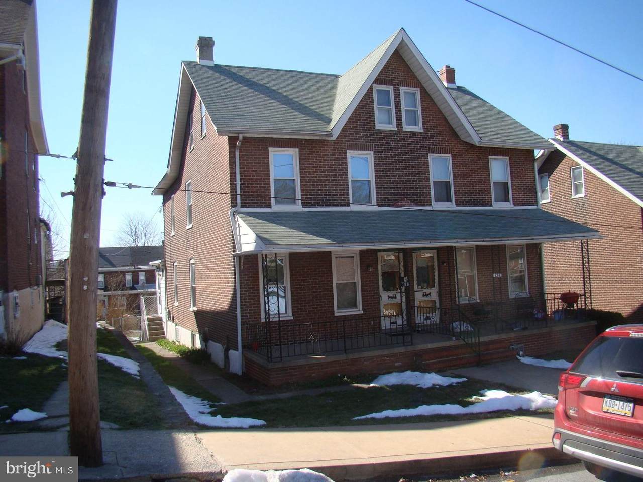 136 4TH Avenue - Photo 1