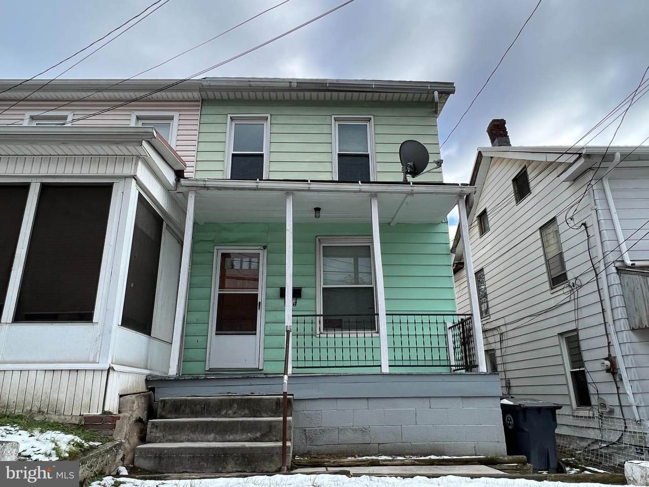 346 Lincoln Street - Photo 1