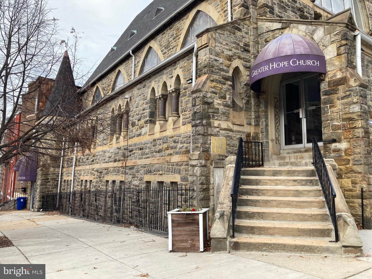 800 Carrollton Avenue - Photo 1