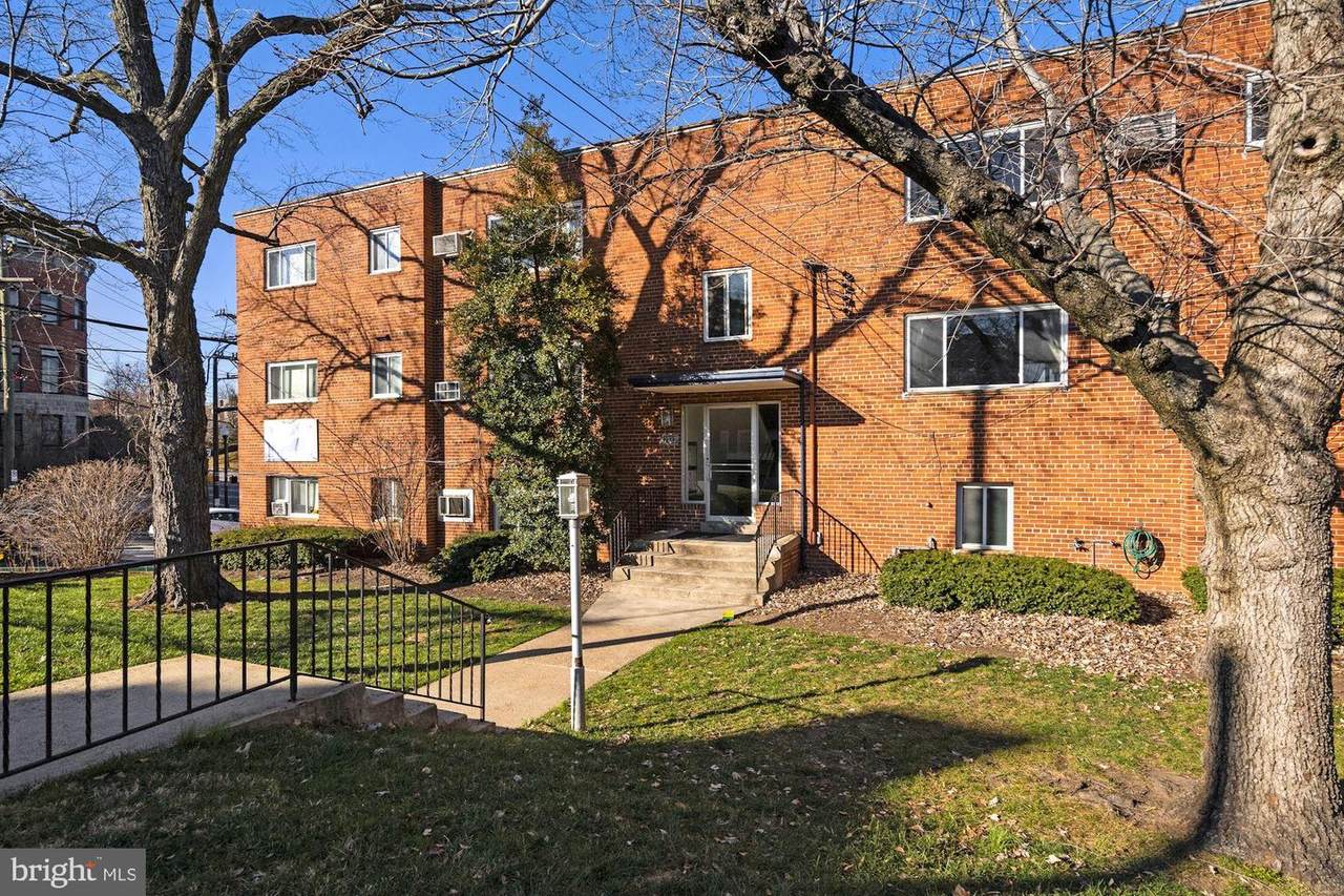 2133 19TH Street - Photo 1