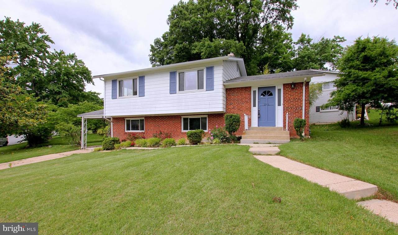 7501 Wellesley Drive - Photo 1
