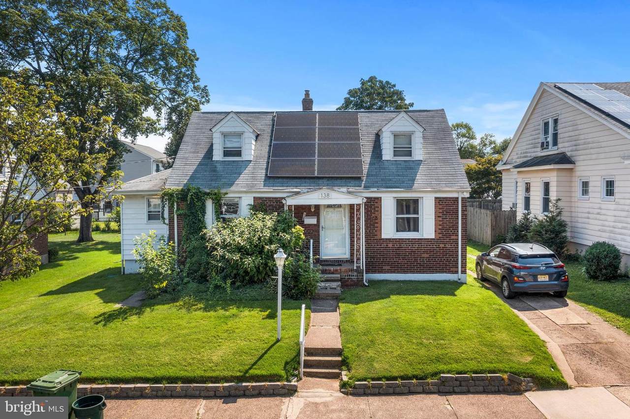 138 Caroline Avenue - Photo 1