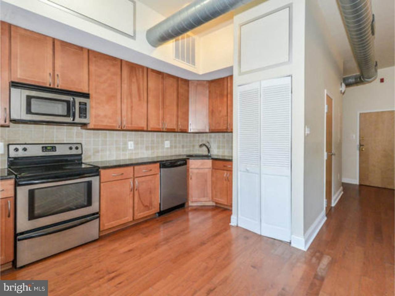 1100 Broad Street - Photo 1